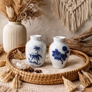 Chinese Porcelain Mini Vases Set of 2 Blue & White Floral Design